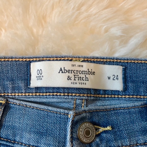 Abercrombie and Fitch Mid-rise Denim Shorts - Picture 3 of 5